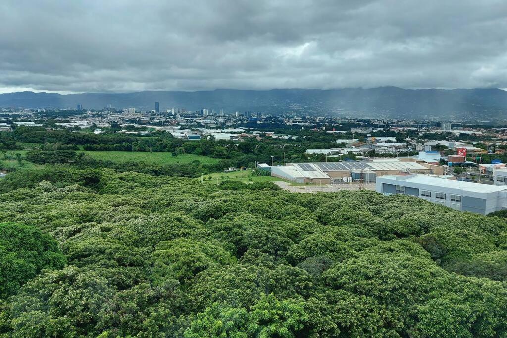 Altamira Cozy With Amazing Views Apartment *