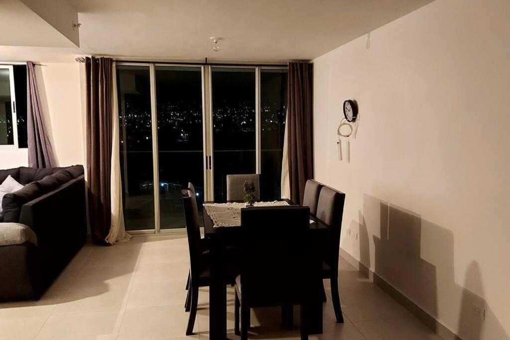 Altamira Cozy With Amazing Views